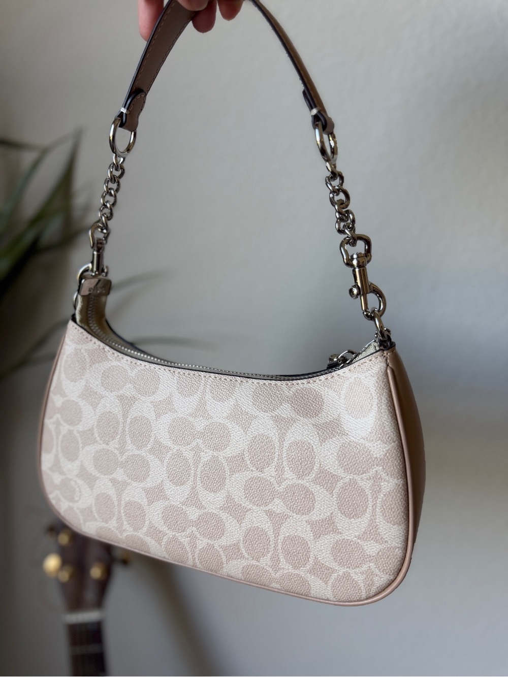 Coach Teri Tan Signature Shoulder Bag with Silver Hardware Leather Strap - Picture 3 of 6